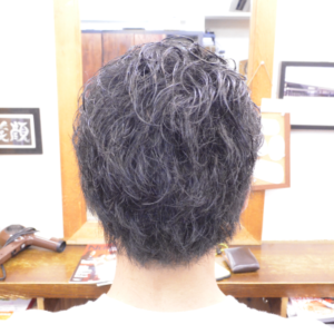 くせ毛を生かした髪型-メンズ2