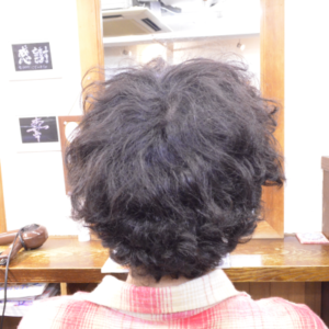 くせ毛生かした髪型をメンズ3