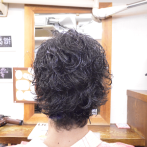 くせ毛生かした髪型をメンズ4